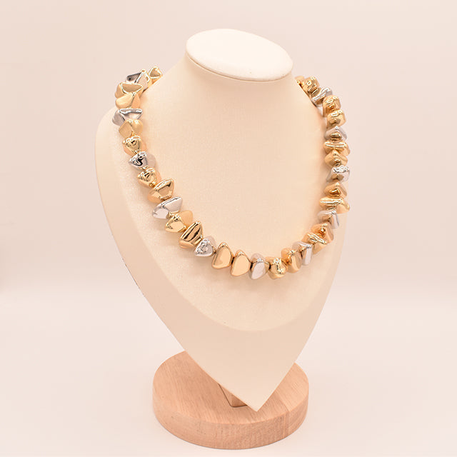 Collar en Piedra Fundida Dorado con detalle en Plateado