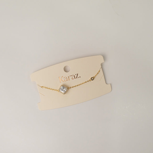 Pulsera Elegante con Circonita Cuadrada Dorada