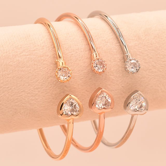 Pulsera Abierta con Circonitas Brillantes