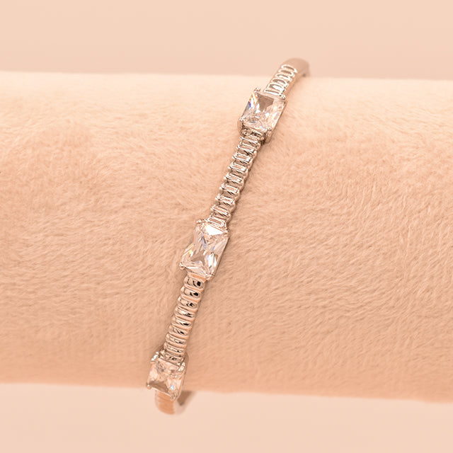 Pulsera Radiante con Zirconias Rectangulares