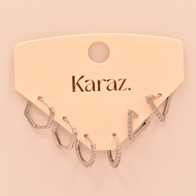 Set de Aros y Pendientes Plateados con Detalles Brillantes