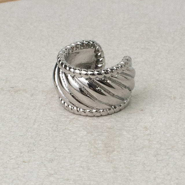 Earcuff Trenzado Elegante de Acero Inoxidable