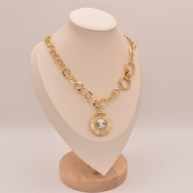 Collar Sol Radiante Dorado con Circonia