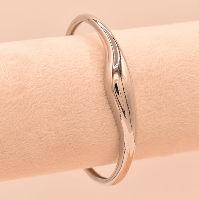 Pulsera Fluida Minimalista Plata