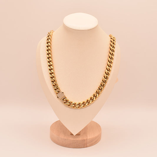 Collar Cadena Cubana Dorada con Cierre Brillante
