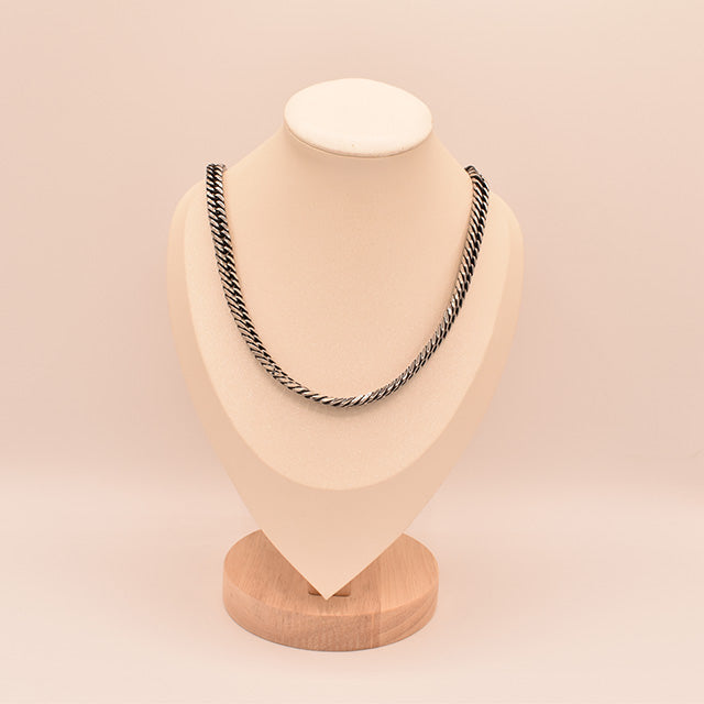 Collar Cadena Trenzada Oscura