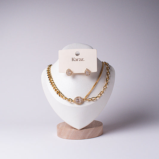 Set Karaz: Collar de Cadenas Doradas y Pendientes con Cristal