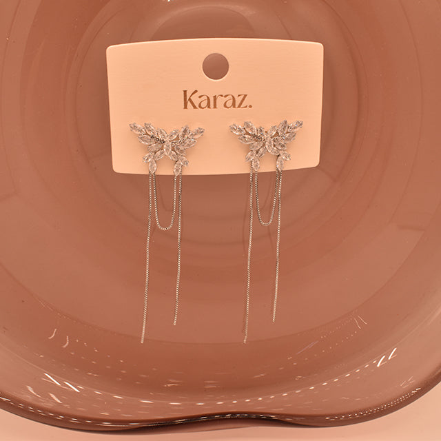 Aretes Hojas Brillantes con Cadenas Largas