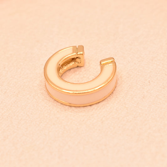 Earcuff Esmaltado Crema y Dorado