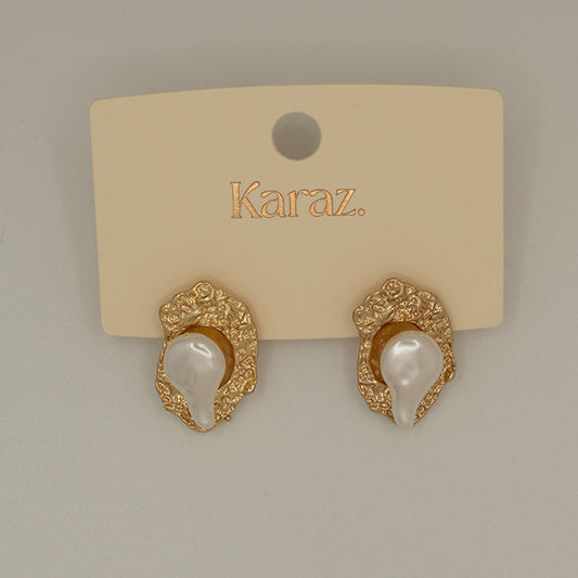 Aretes Karaz con Perla Irregular y Textura Dorada