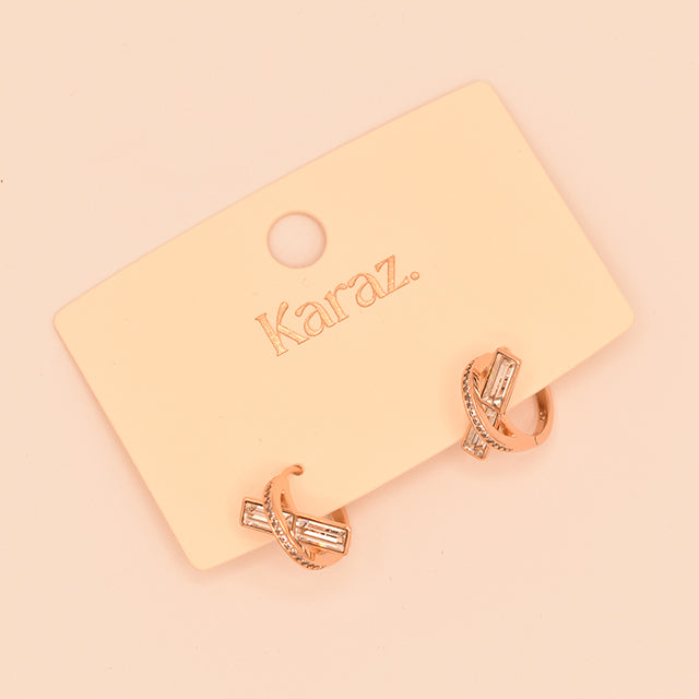 Aretes Aro Cruzado con Circonitas Baguette Oro Rosa