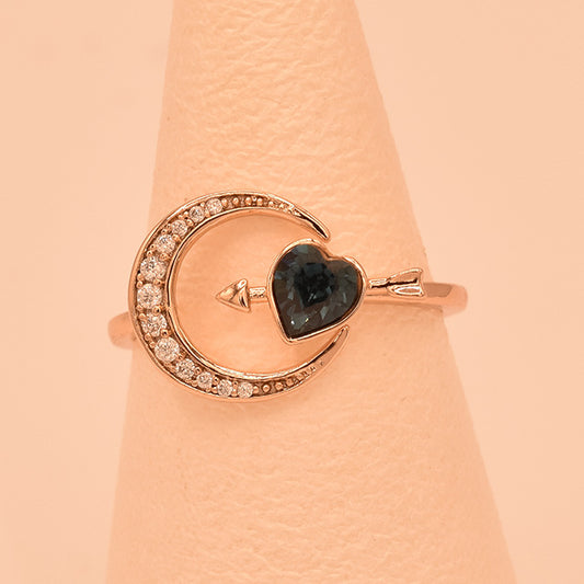 Anillo Luna y Corazón Flechado en Oro Rosa