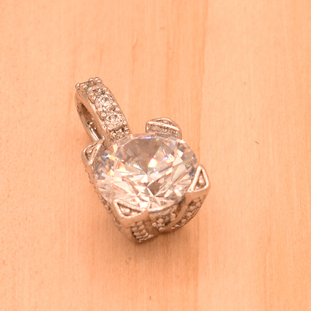 Dije Brillante de Plata con Cristal