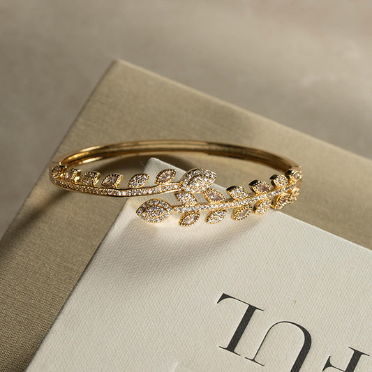 Pulsera Brazalete Hojas Radiantes