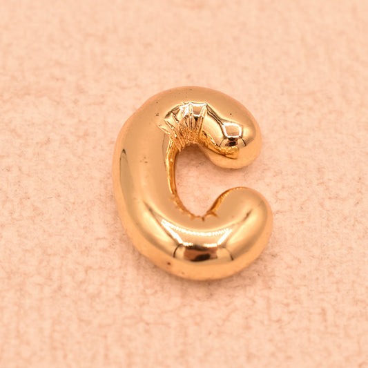 Dije Letra C Dorado