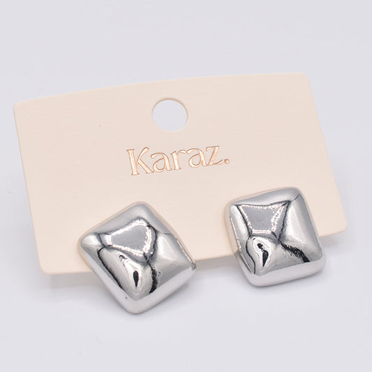 Aretes Cuadrados Plateados Brillantes Karaz