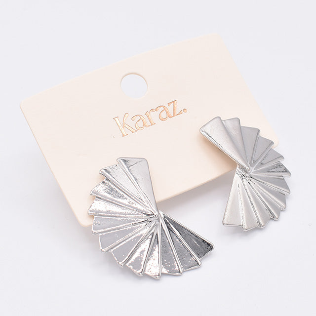 Aretes Abanico Geométricos Plateados