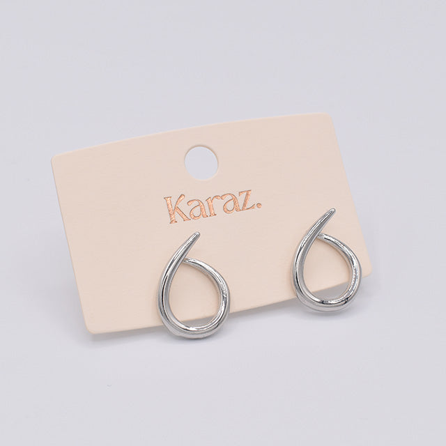 Aretes Plateados Diseño Minimalista Karaz.
