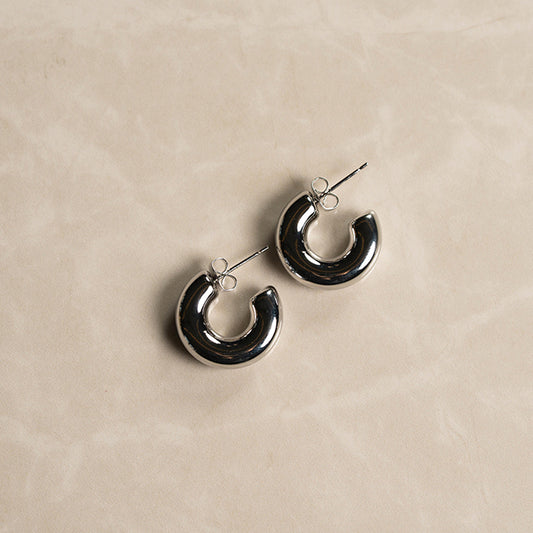Aretes Chunky Plateados | Brillo Esencial