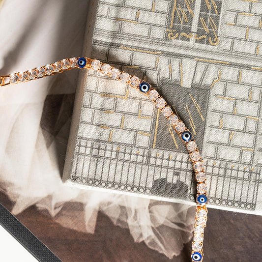 Pulsera Ojitos Brillantes: Tu Amuleto de Protección con Estilo