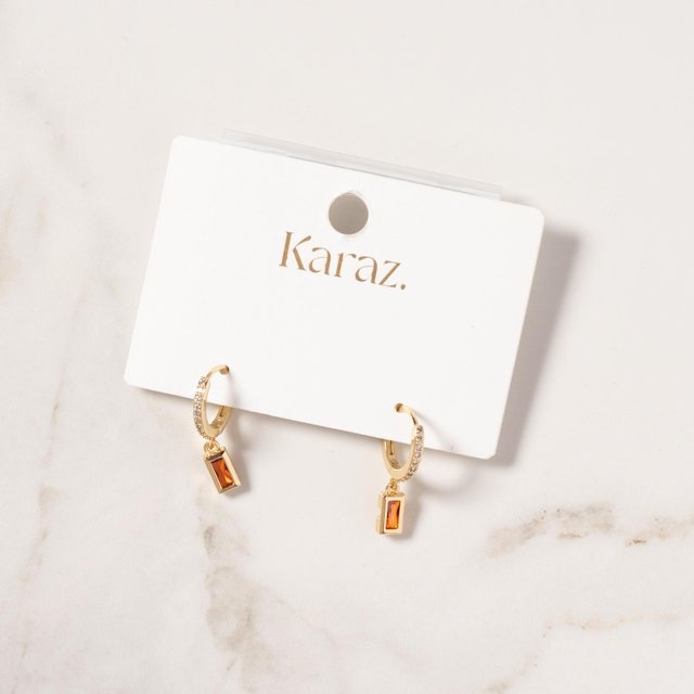 Aretes Argolla Dorados con Dije Ámbar Rectangular