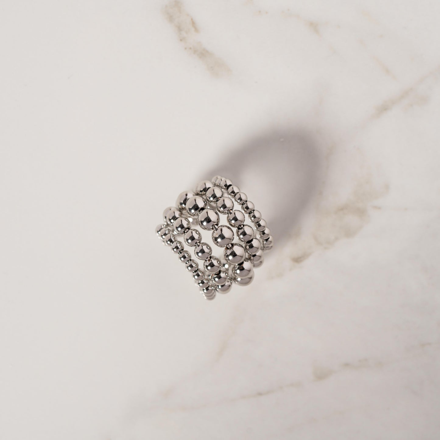 Earcuff de Bolas Múltiples Plateado