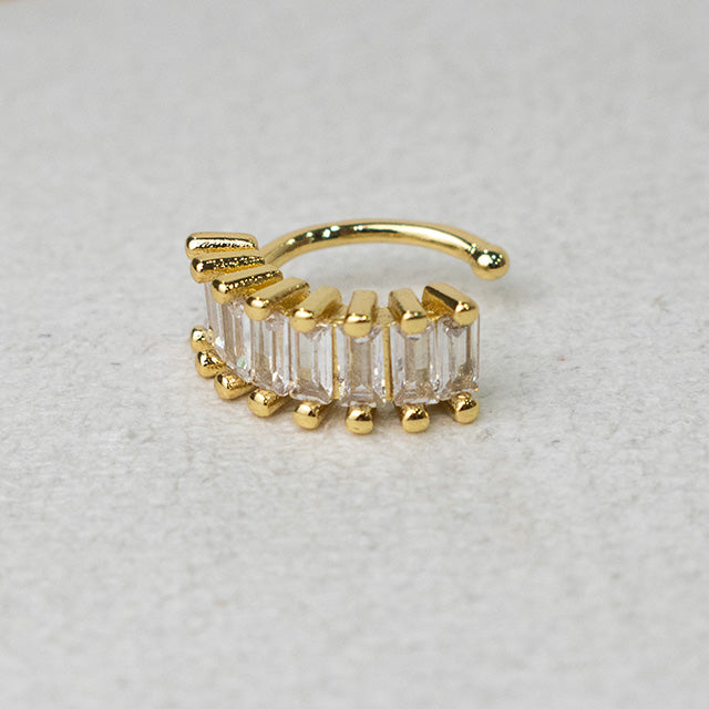 Earcuff Baguette Brillante Bañado en Oro