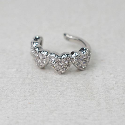 Earcuff de Corazones Brillantes en Plata
