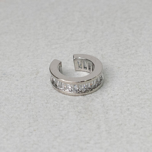 Ear Cuff Elegante con Circonitas Baguette