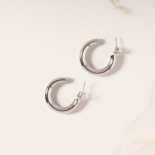 Aretes Argolla Lisa Pequeña de Plata