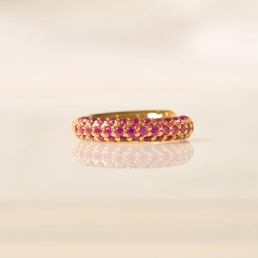 Earcuff Dorado con Circones Fucsia